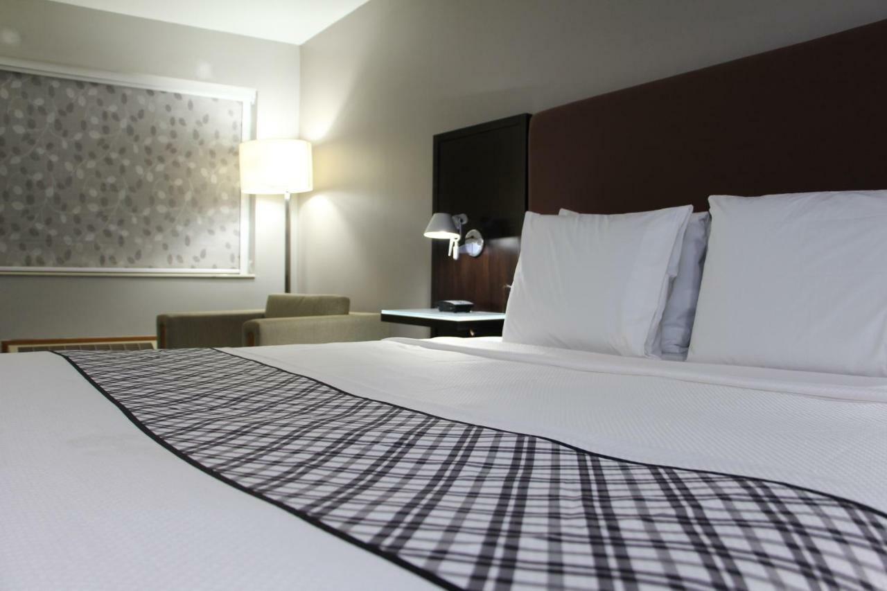Westbridge Inn & Suites Carrollton Esterno foto